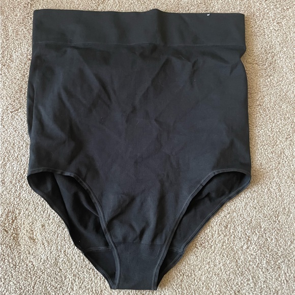 Cacique Intimates & Sleepwear Cacique The Slimmer Ultra Highwaist